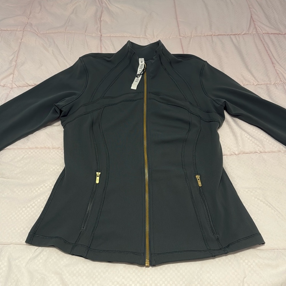 Lululemon Define Jacket Luon in Dark Forest/Gold